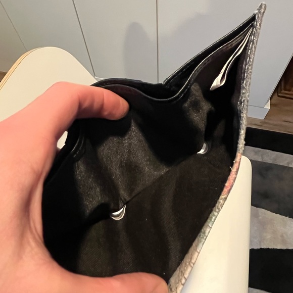 Spider-Man Tri-Fold Wallet - Marvel Comics - Picture 10 of 14